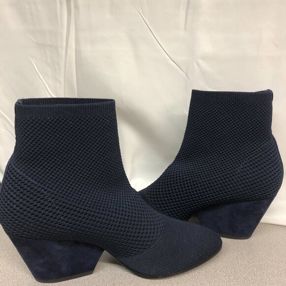 Eileen Fisher Navy Purl Stretch Knit Bootie Ladies Size 10  ** - Picture 4 of 9